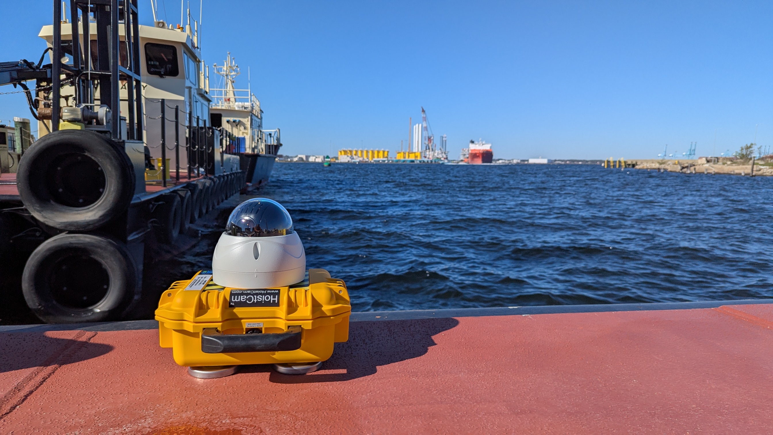 HoistCam on barge for marine lifting operations