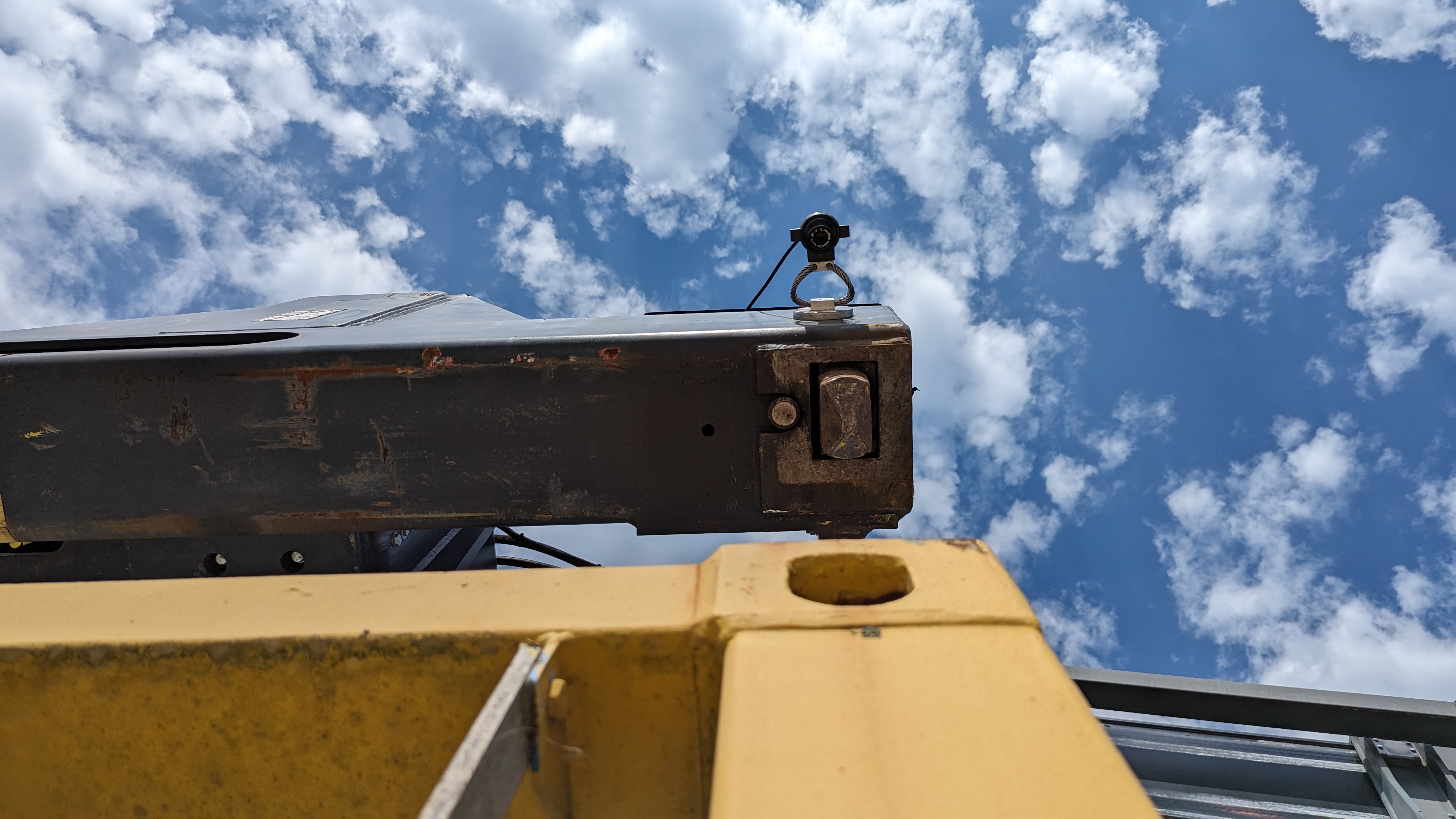 HoistCam spreader camera streaming live to crane cab